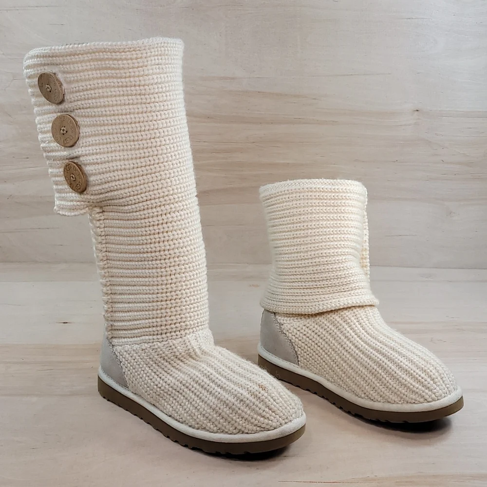 Ugg Classic Cardy Tall Women's Badge Boots - Picture 9 of 11